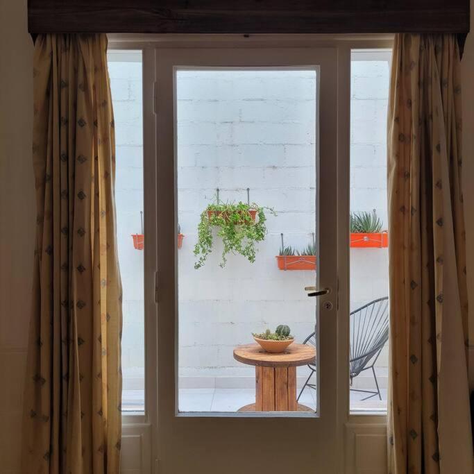 Apartment Vitreaux